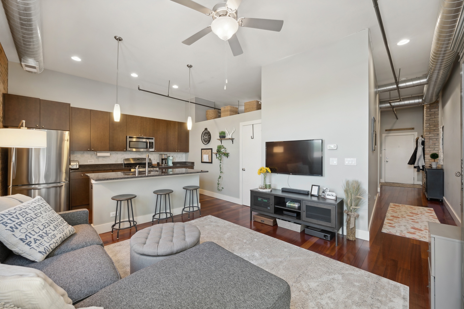 3133 N Lakewood Avenue Unit: 3I