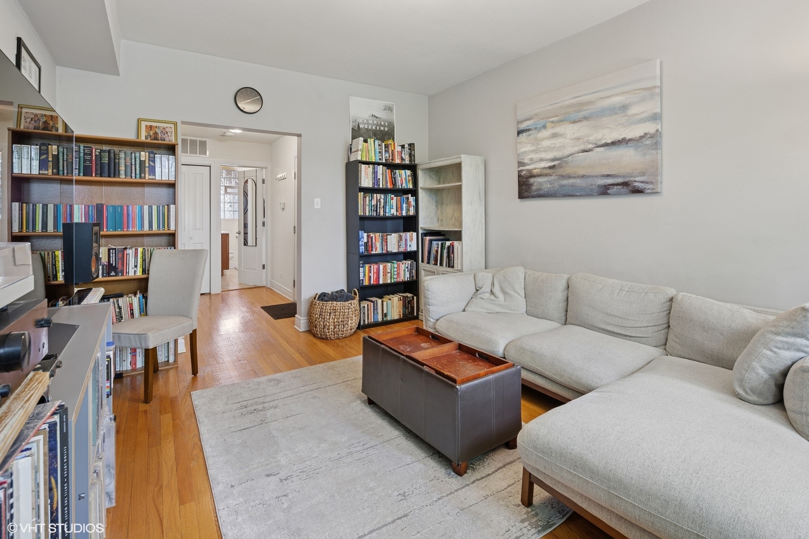 2709 W Altgeld Street Unit: 2