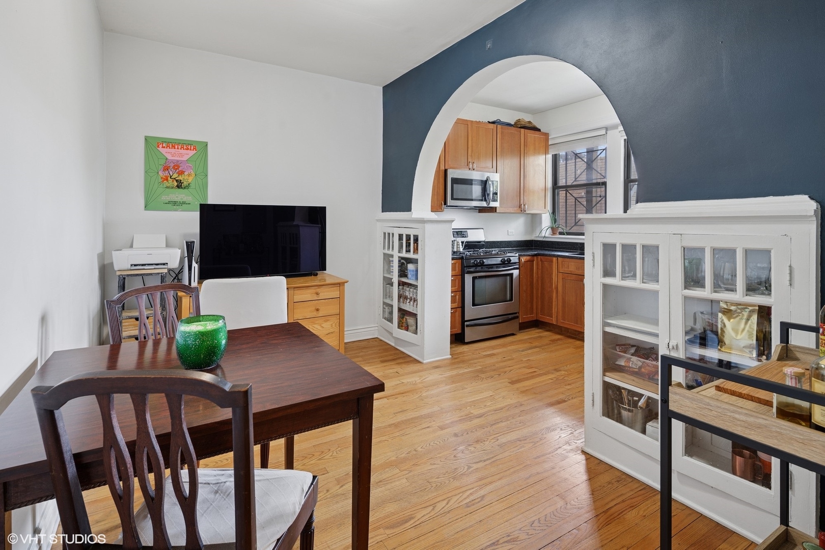 2709 W Altgeld Street Unit: 2