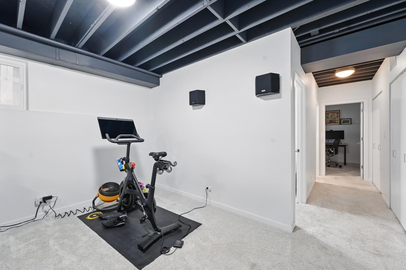 1904 N Springfield Avenue