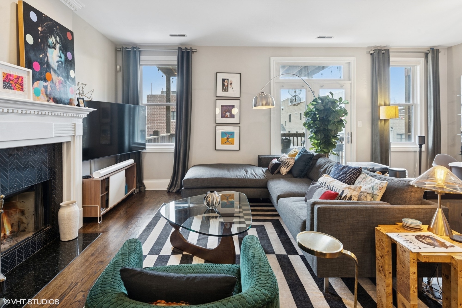 856 W Buckingham Place Unit: 3NW