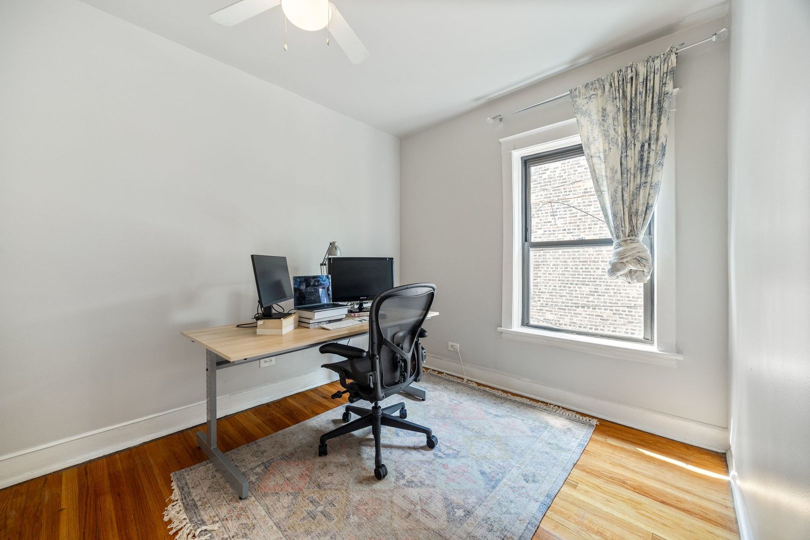 4753 N Talman Street Unit: 2S