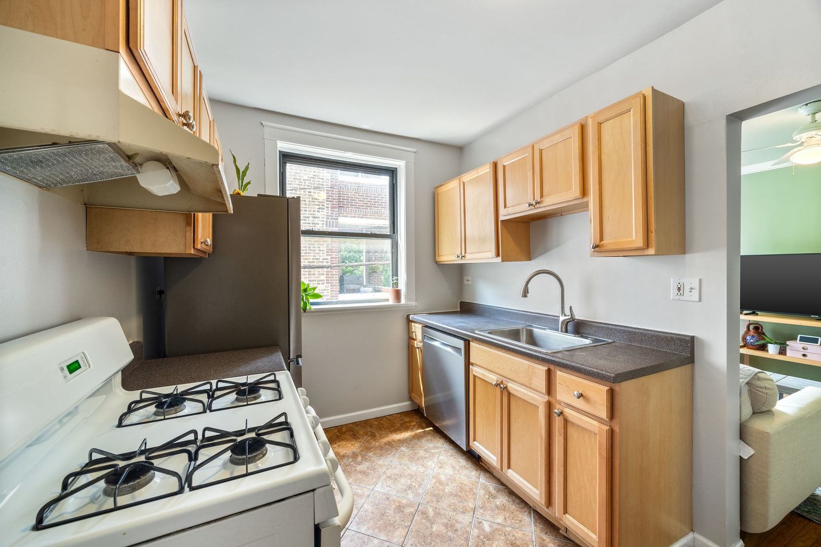 4753 N Talman Street Unit: 2S