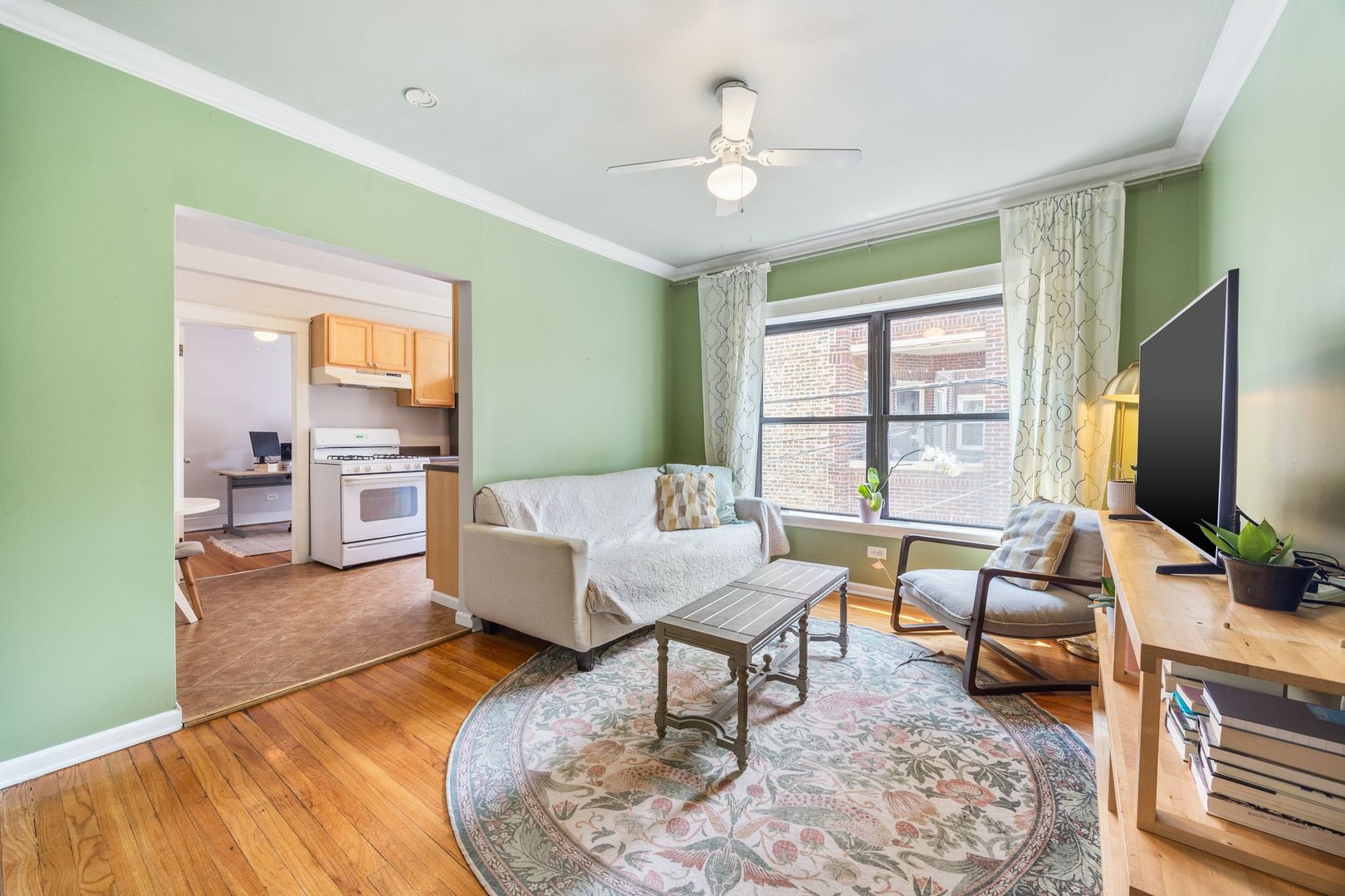 4753 N Talman Street Unit: 2S