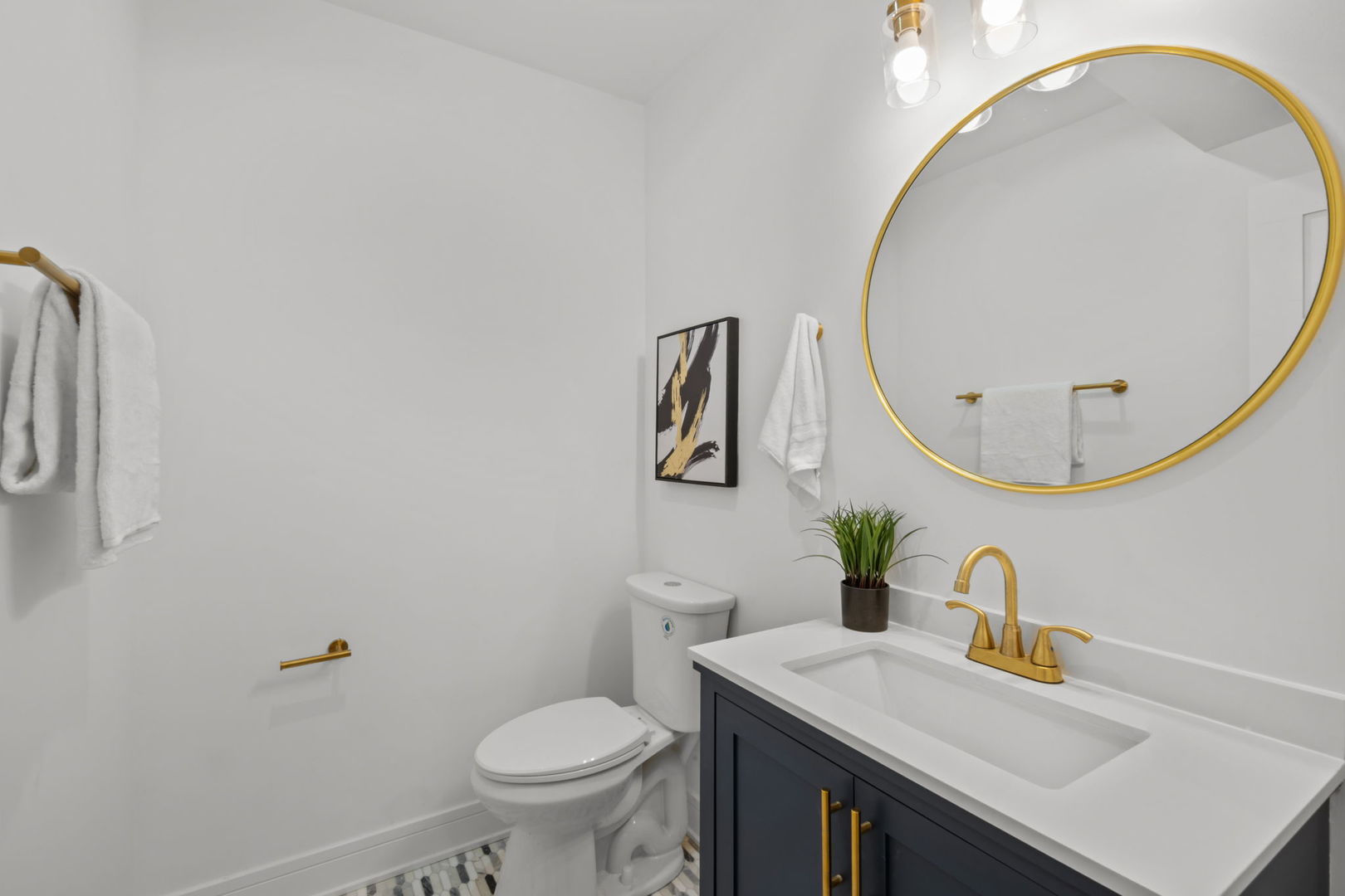 4250 N Whipple Street