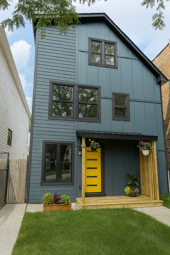 4250 N Whipple Street