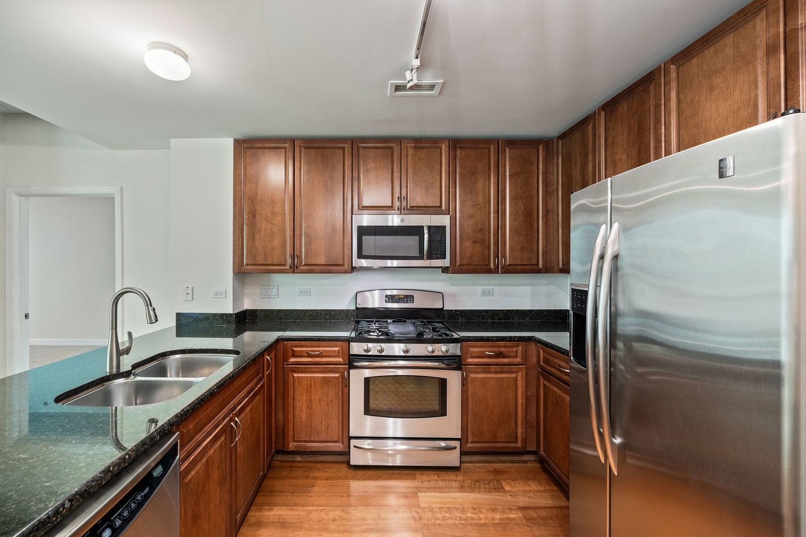 845 N Kingsbury Street Unit: 302