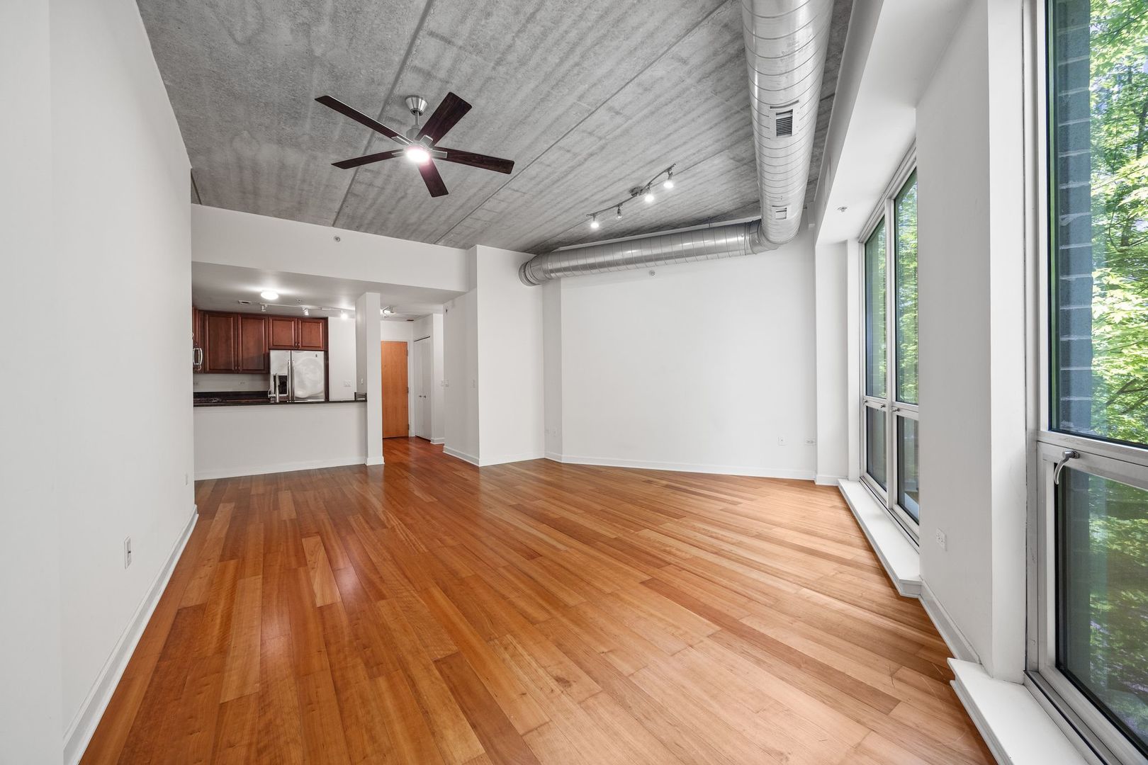845 N Kingsbury Street Unit: 302
