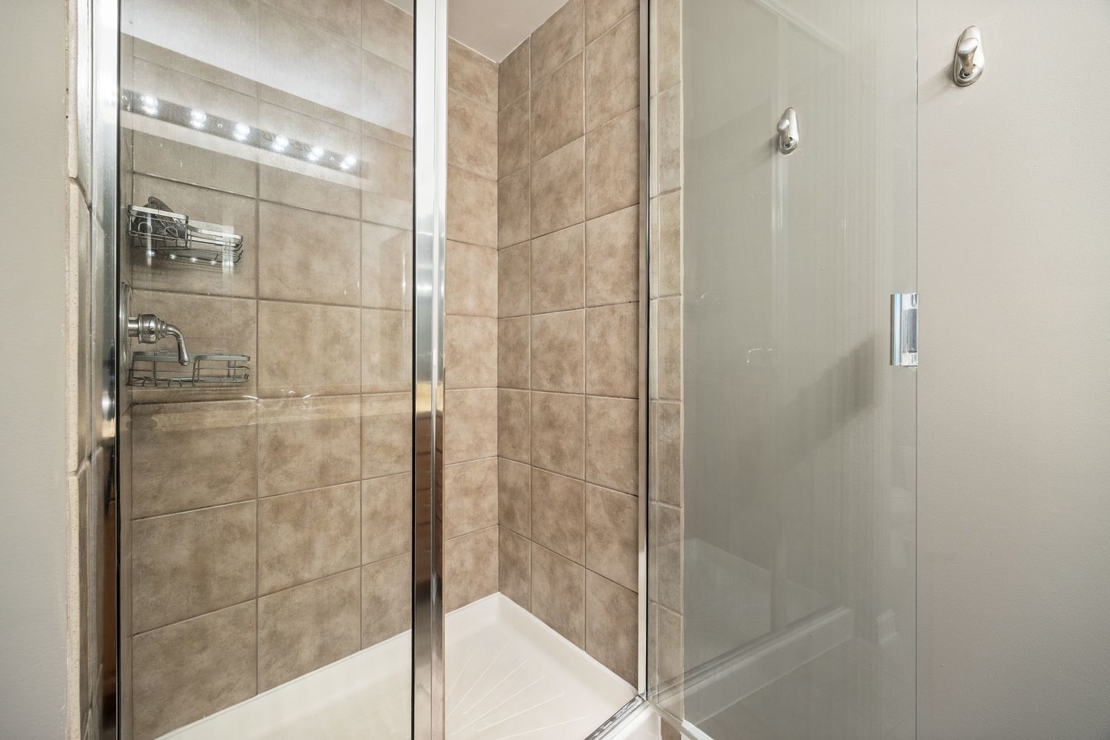 845 N Kingsbury Street Unit: 302