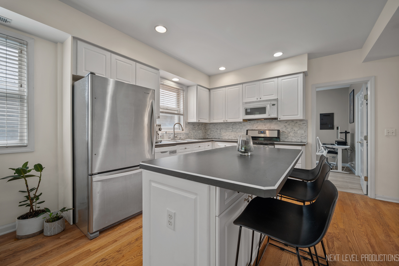 1221 W School Street Unit: 2