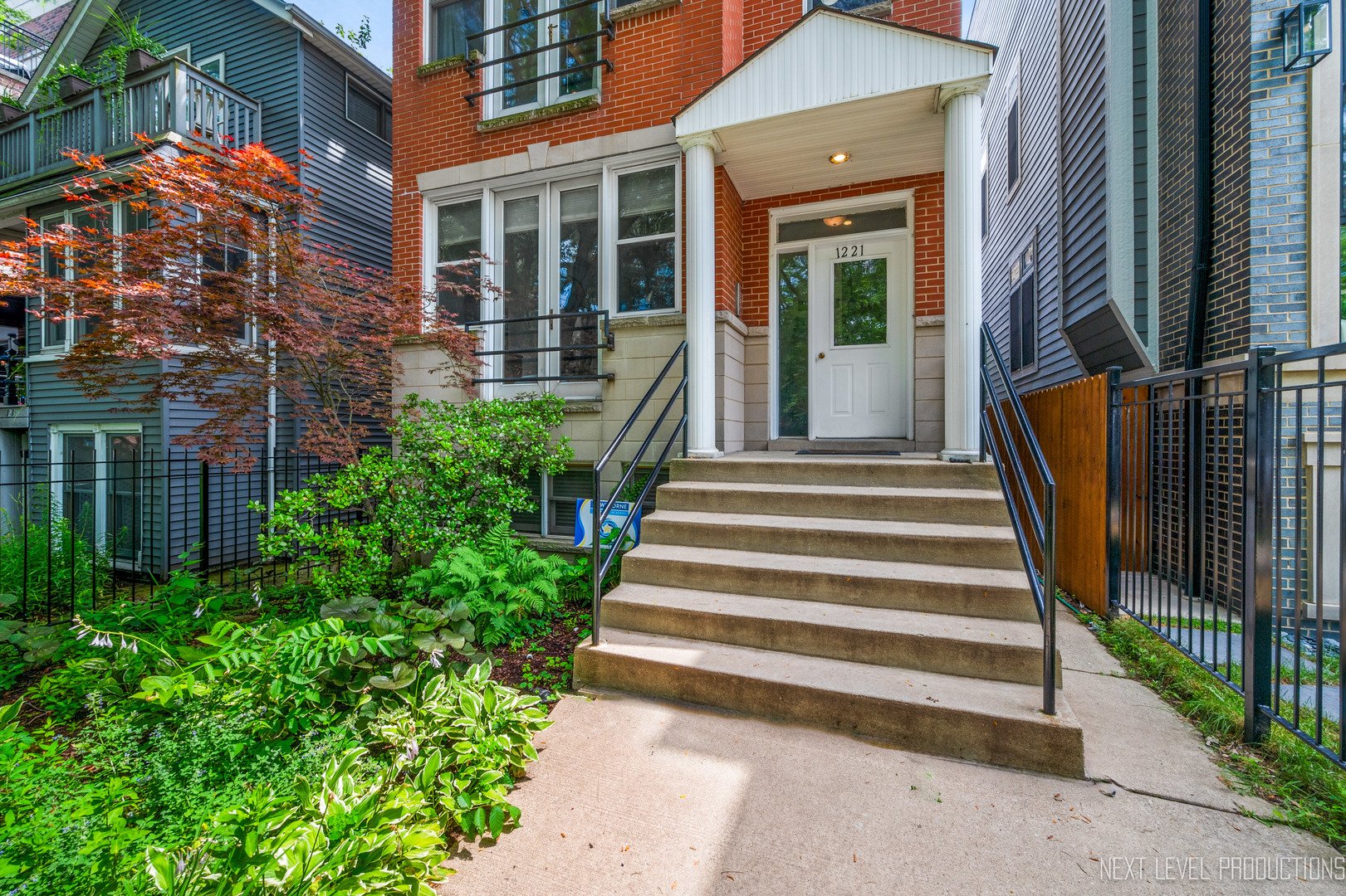 1221 W School Street Unit: 2