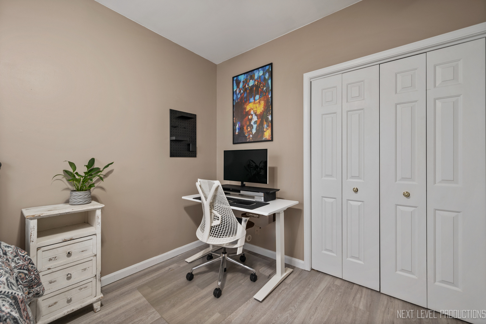 1221 W School Street Unit: 2