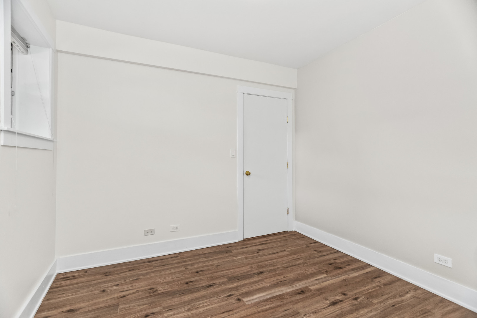 1633 W Estes Avenue Unit: 1E