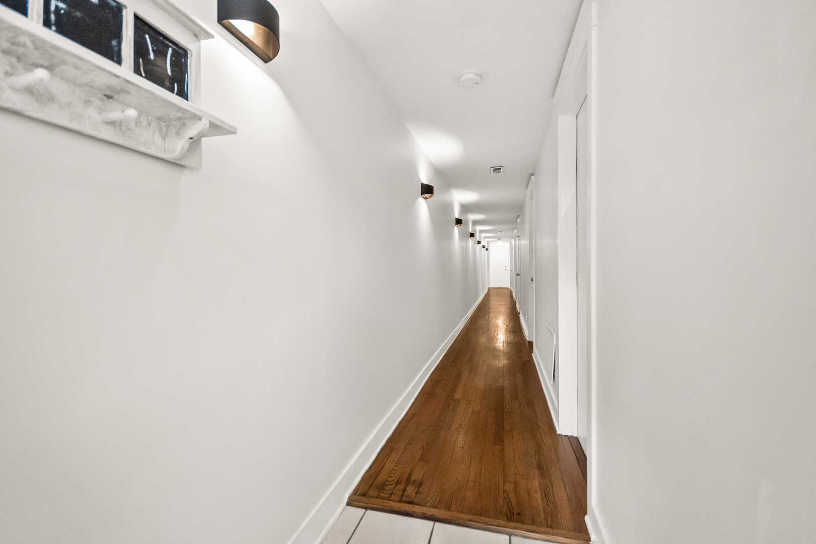 1633 W Estes Avenue Unit: 1E