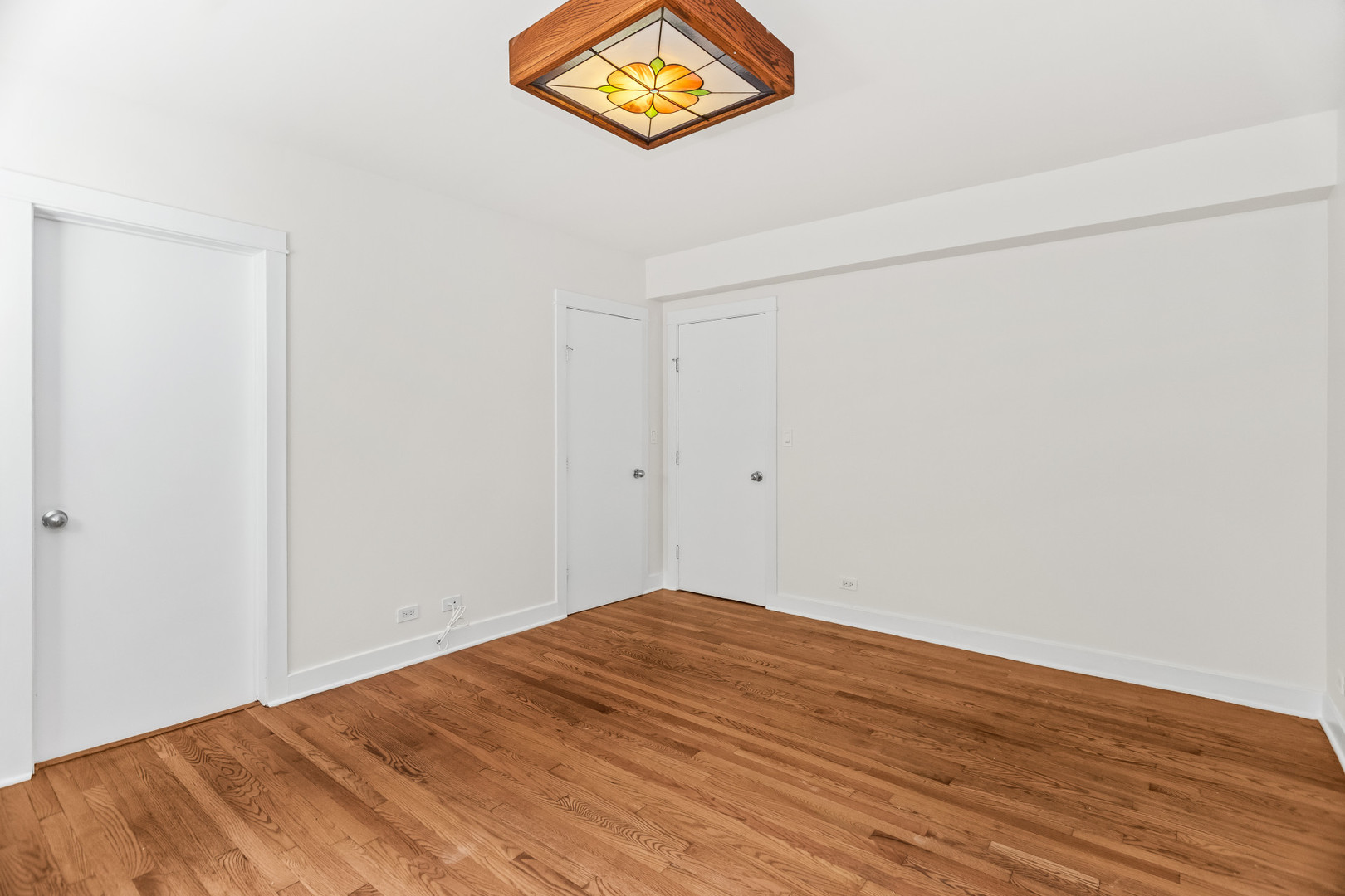 1633 W Estes Avenue Unit: 1E