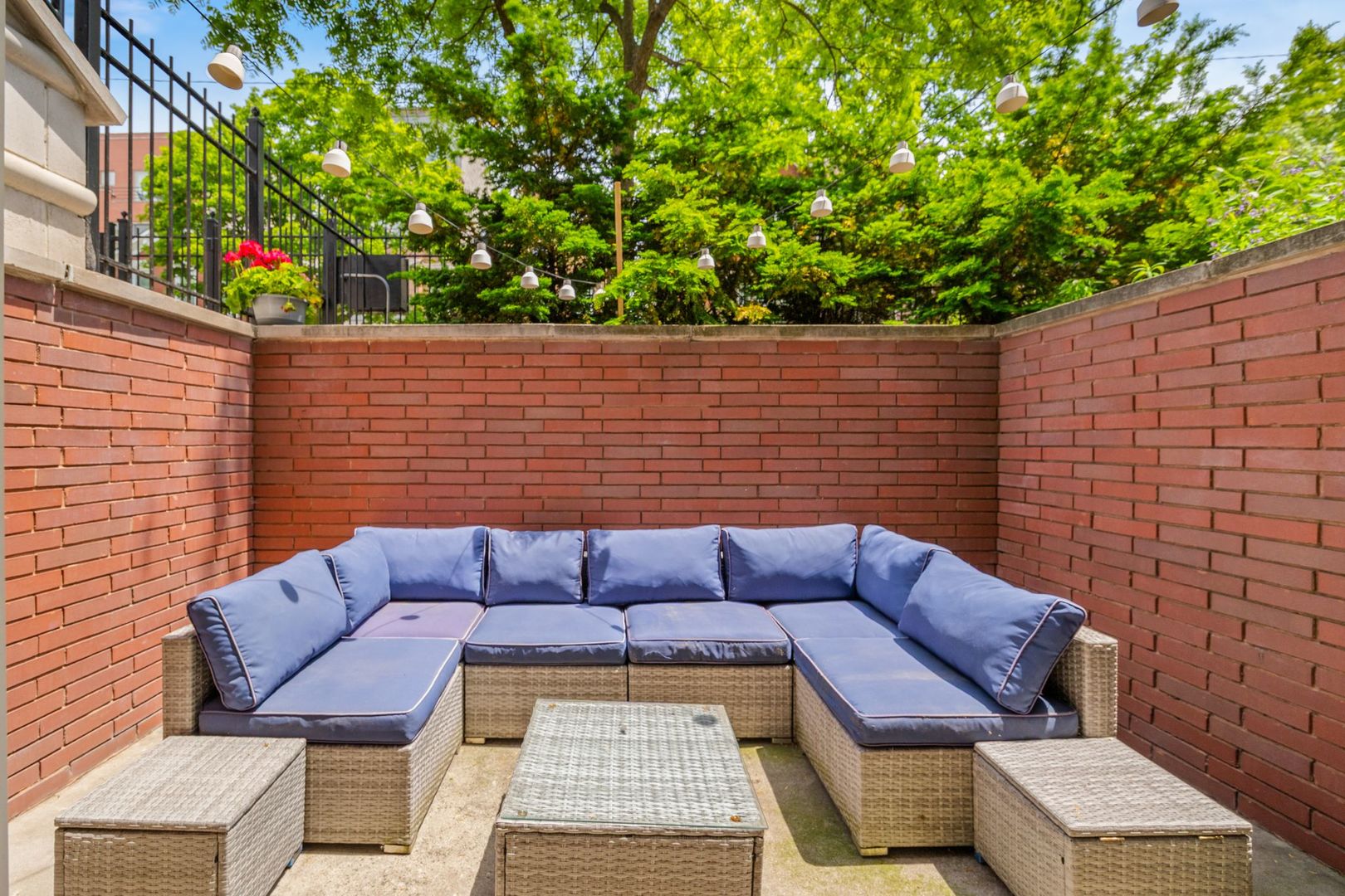 1030 N Hermitage Avenue Unit: 1