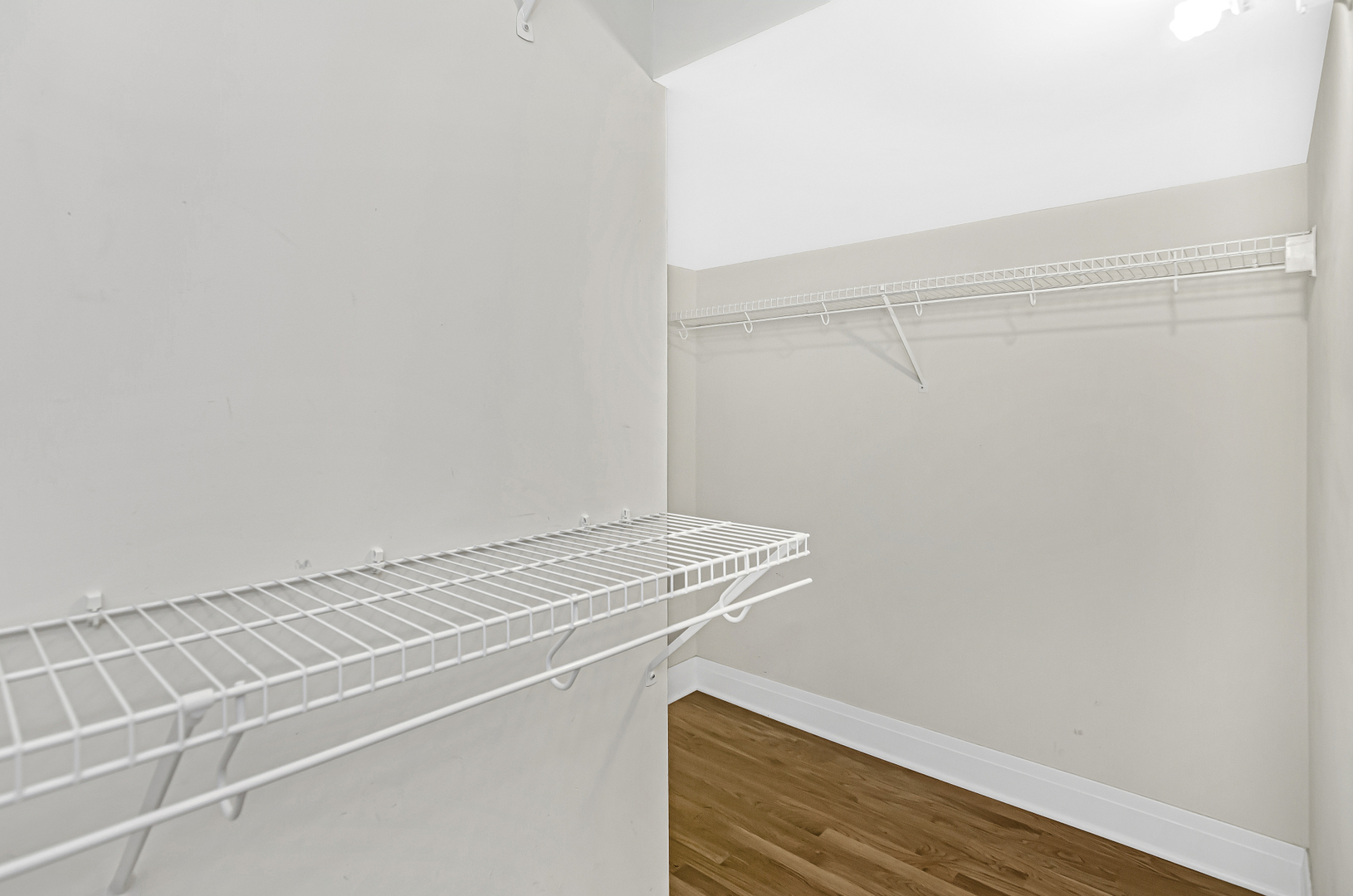 1459 W Melrose Street Unit: 1N