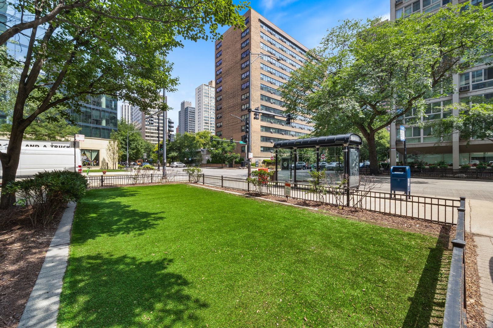 2930 N Sheridan Road Unit: 710