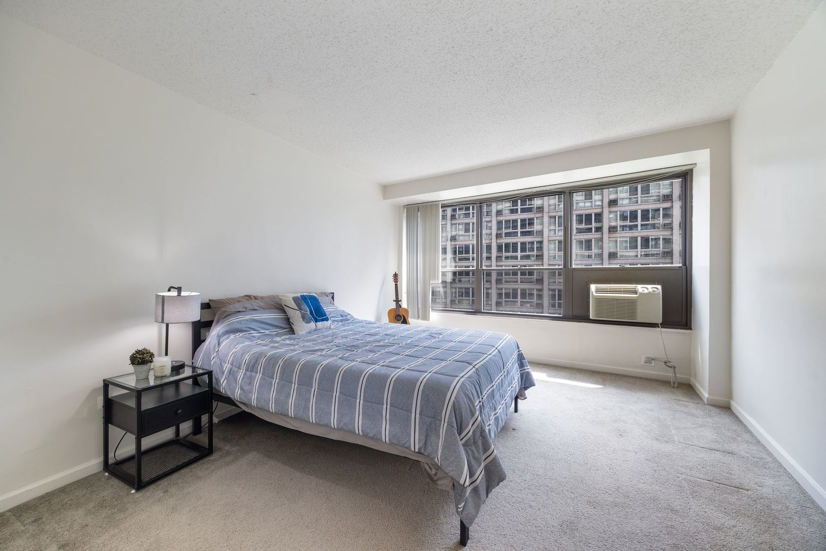 2930 N Sheridan Road Unit: 710