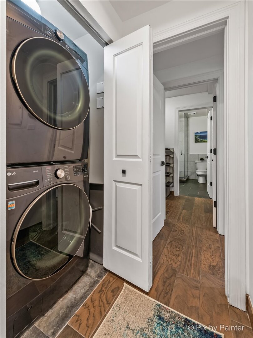 847 N DAMEN Avenue Unit: 1F