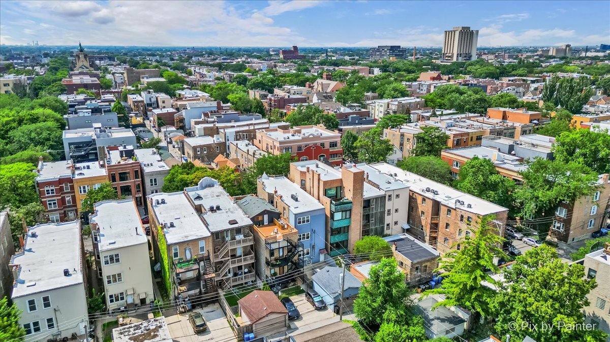 847 N DAMEN Avenue Unit: 1F