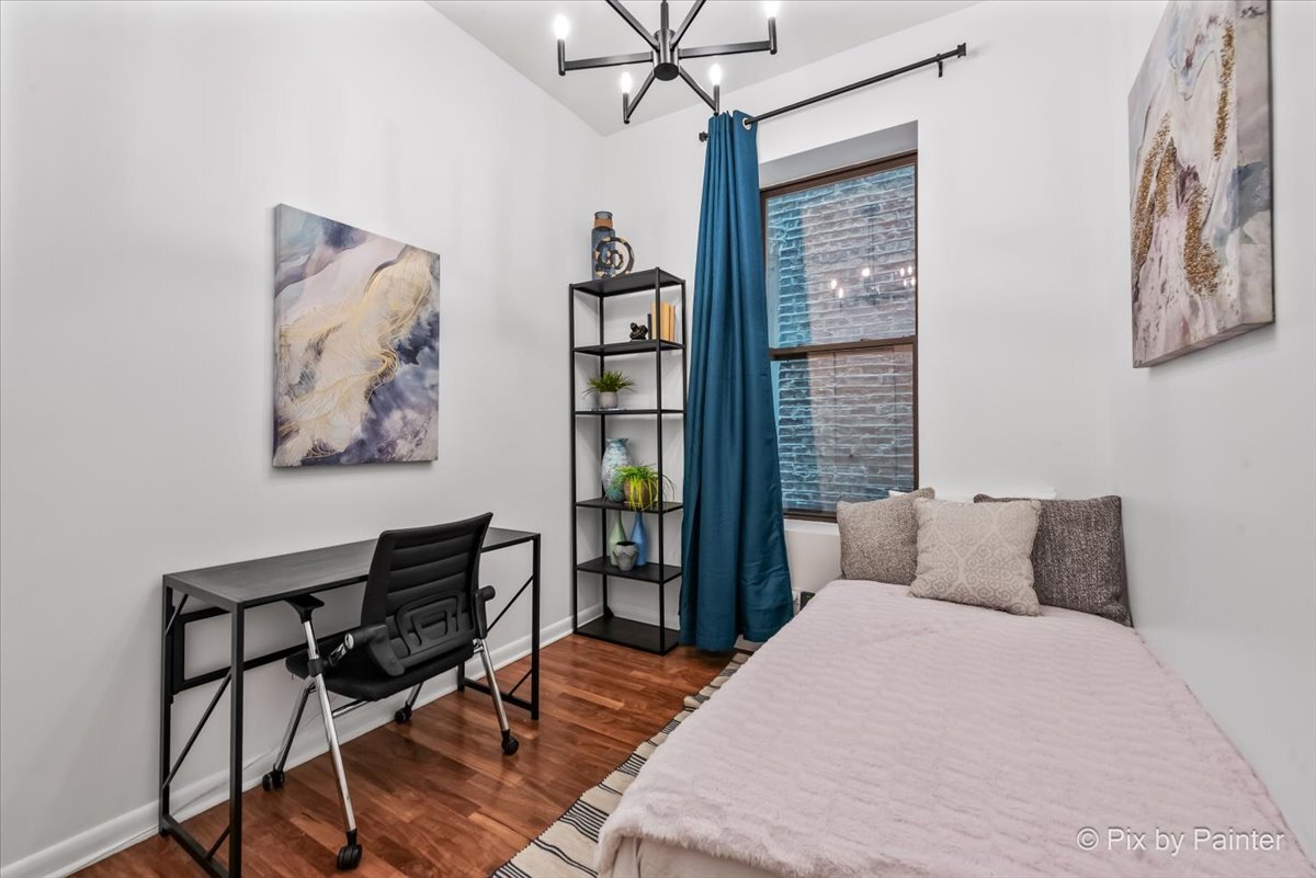 847 N DAMEN Avenue Unit: 1F