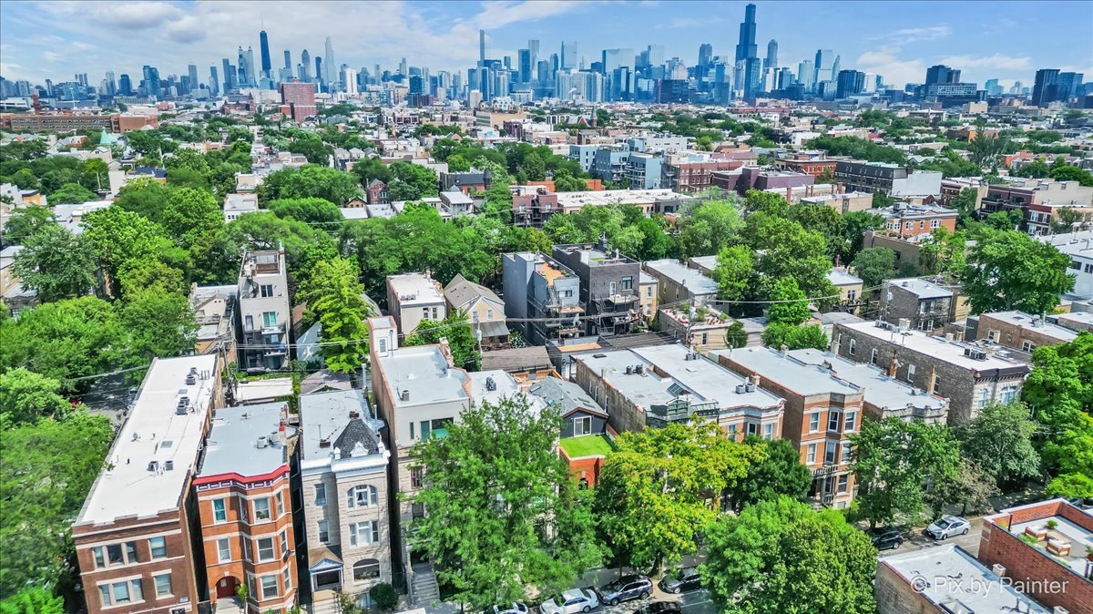 847 N DAMEN Avenue Unit: 1F