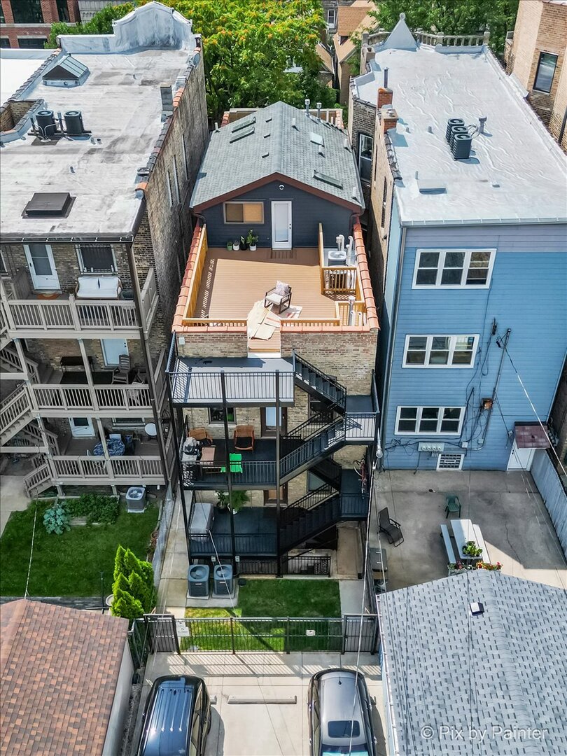 847 N DAMEN Avenue Unit: 1F