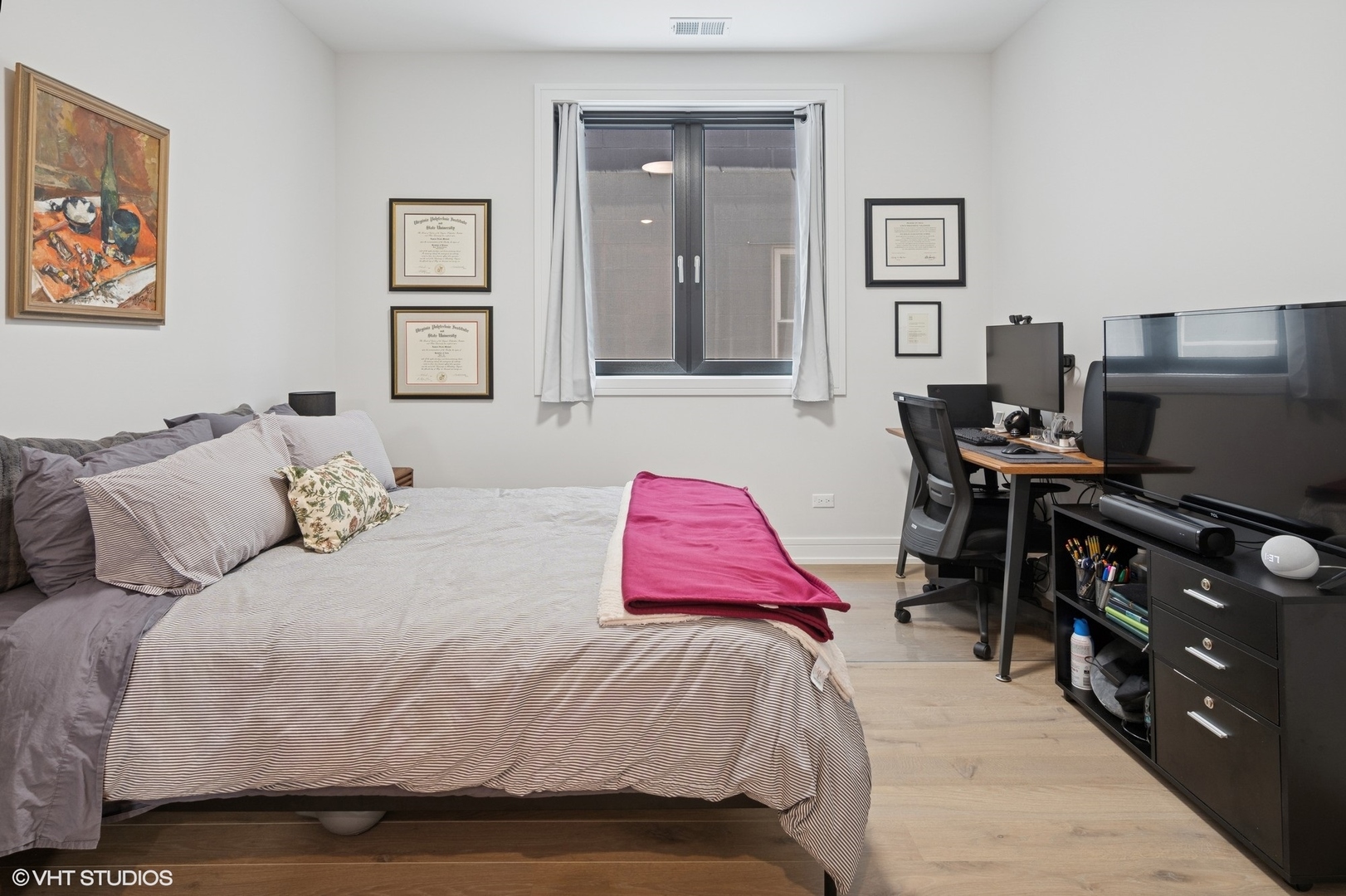 3022 W Lyndale Street Unit: 2