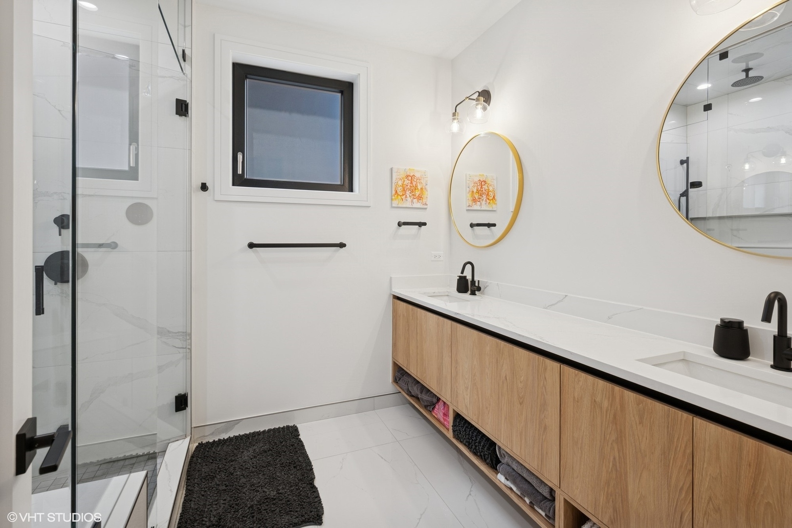 3022 W Lyndale Street Unit: 2