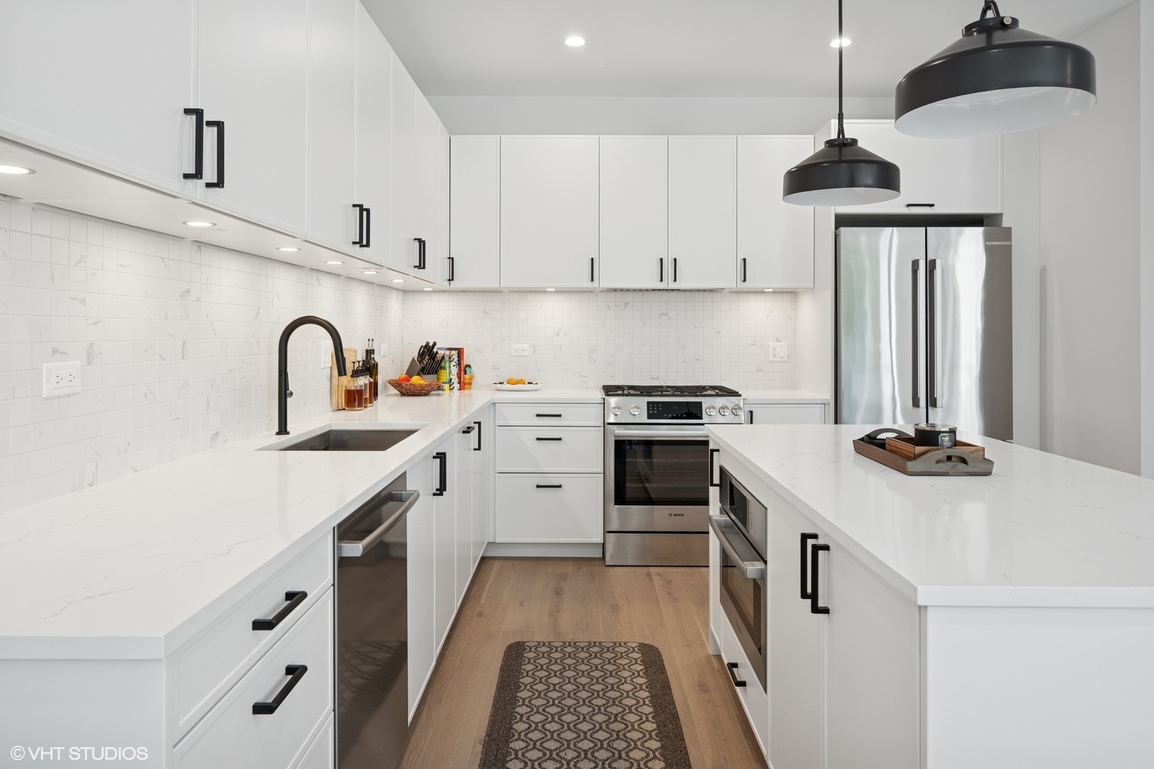 3022 W Lyndale Street Unit: 2