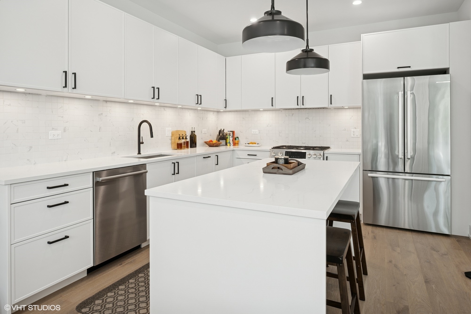 3022 W Lyndale Street Unit: 2