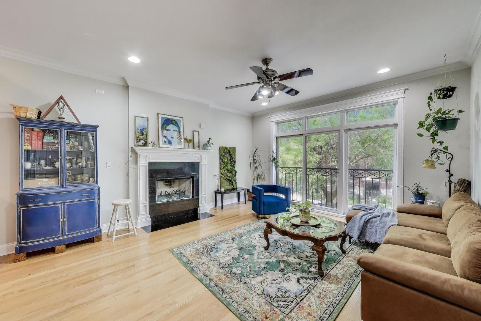 5021 N Kenmore Avenue Unit: 2S