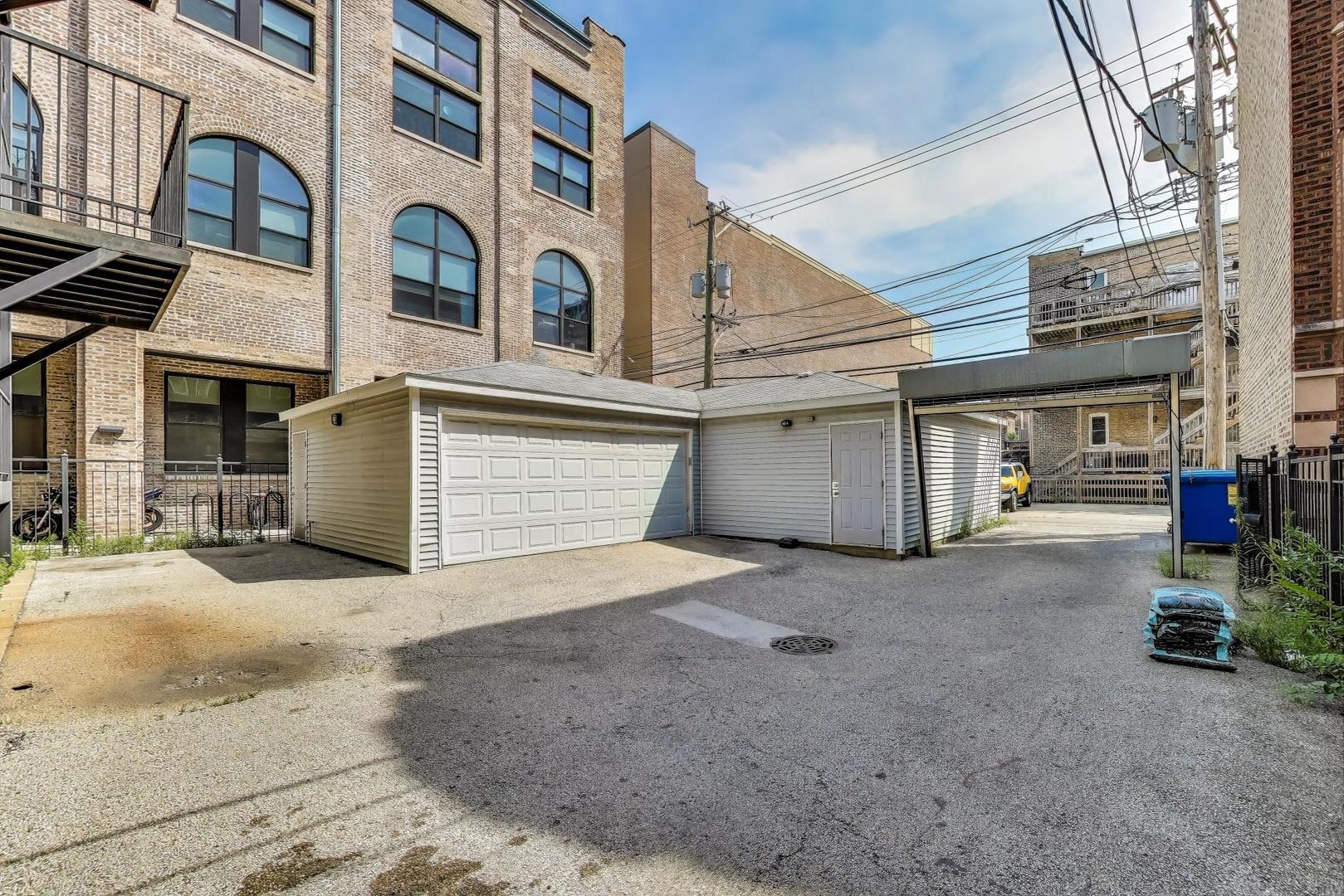 5021 N Kenmore Avenue Unit: 2S