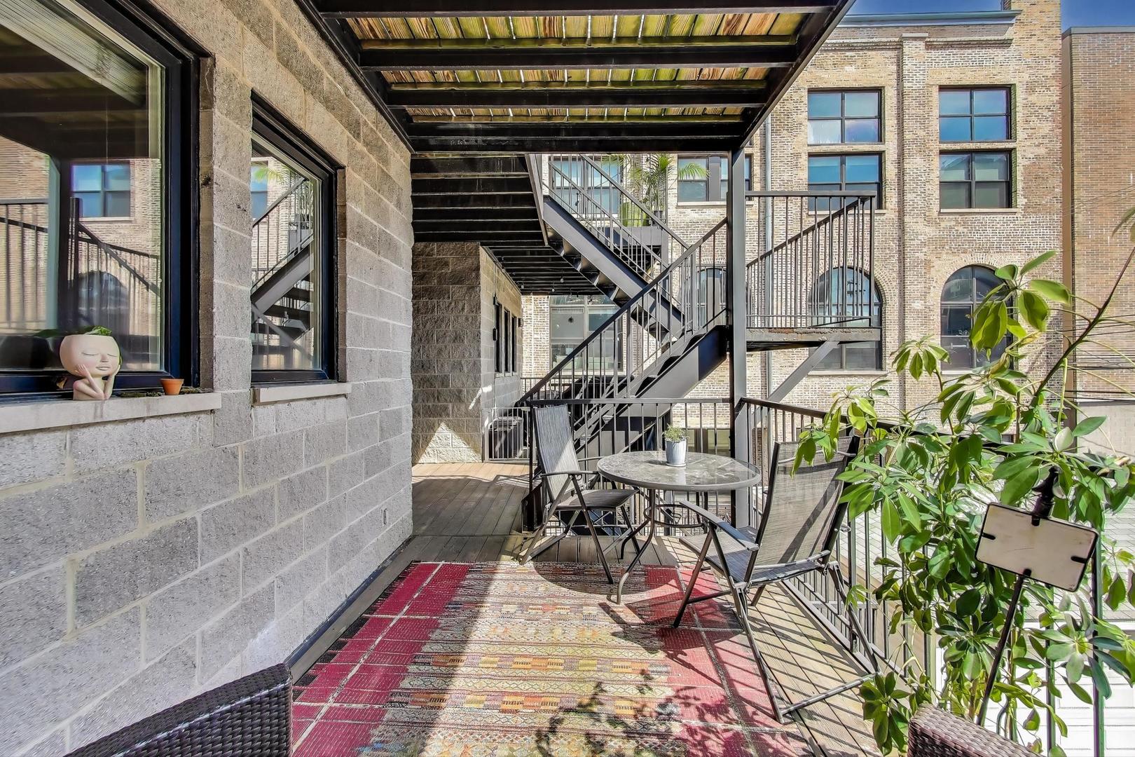 5021 N Kenmore Avenue Unit: 2S