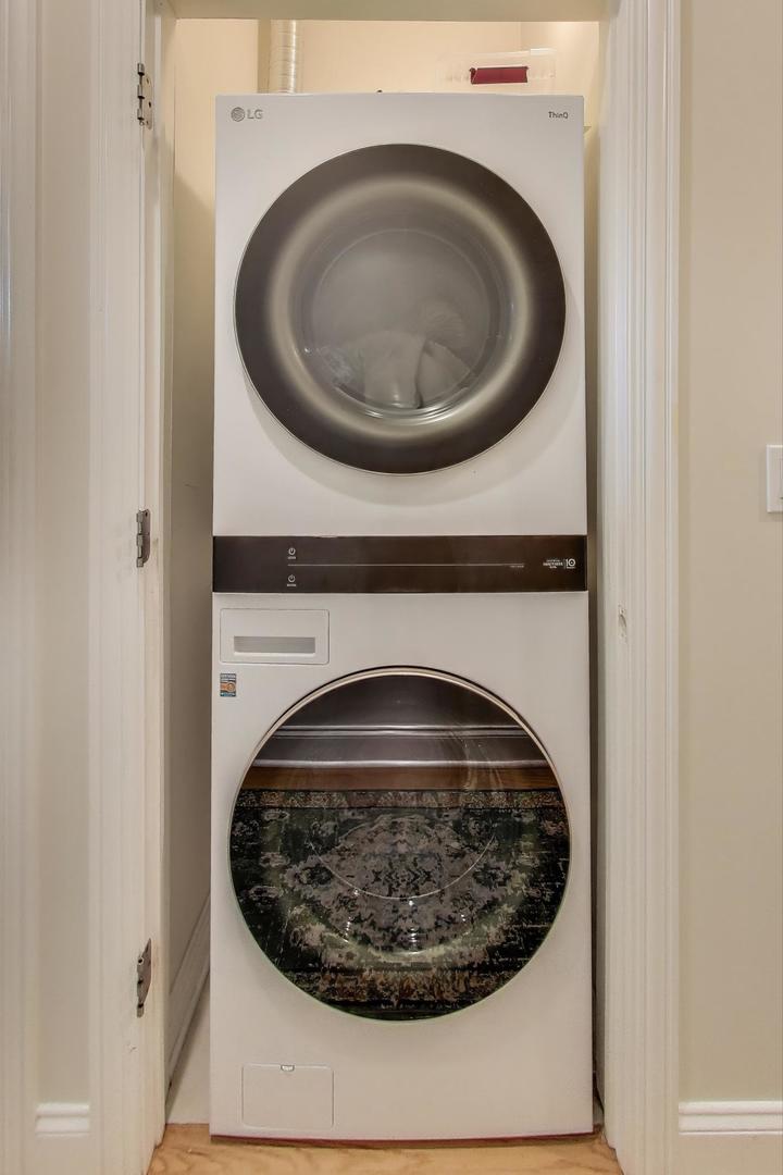 5021 N Kenmore Avenue Unit: 2S