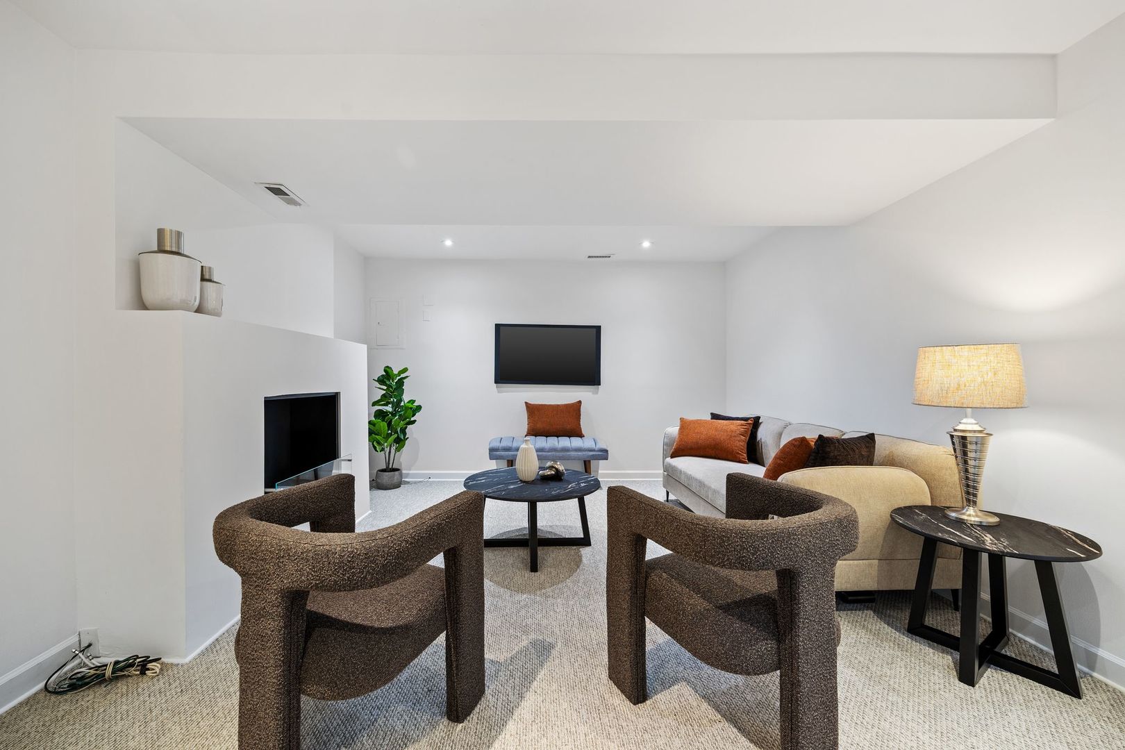 1215 W Schubert Avenue Unit: 1