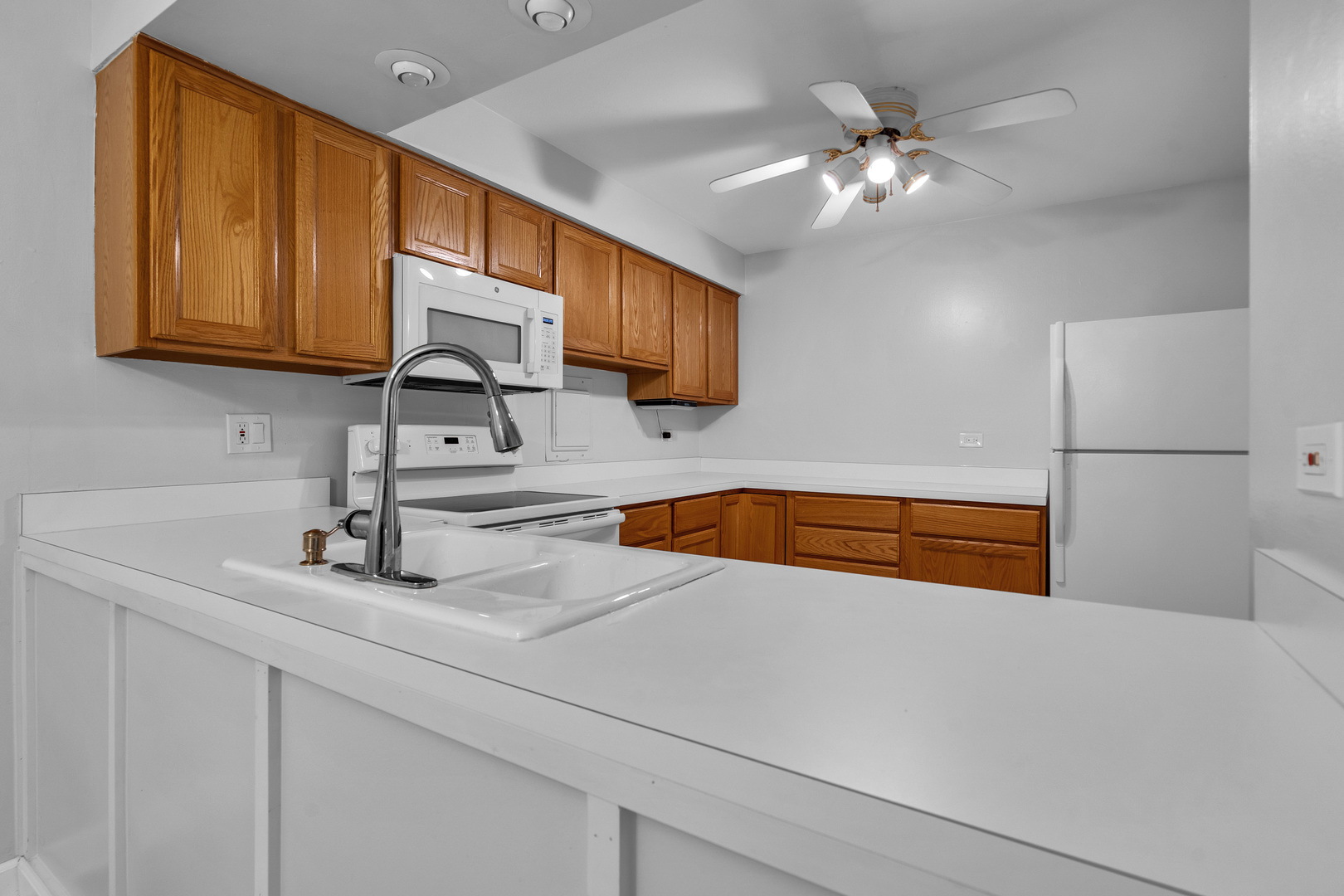 4418 Euclid Avenue Unit: 1B