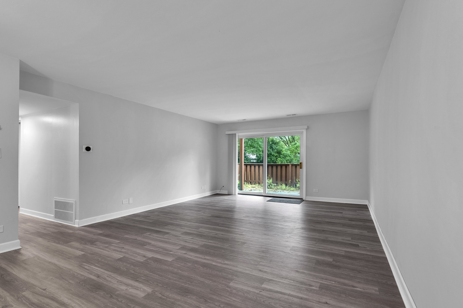 4418 Euclid Avenue Unit: 1B