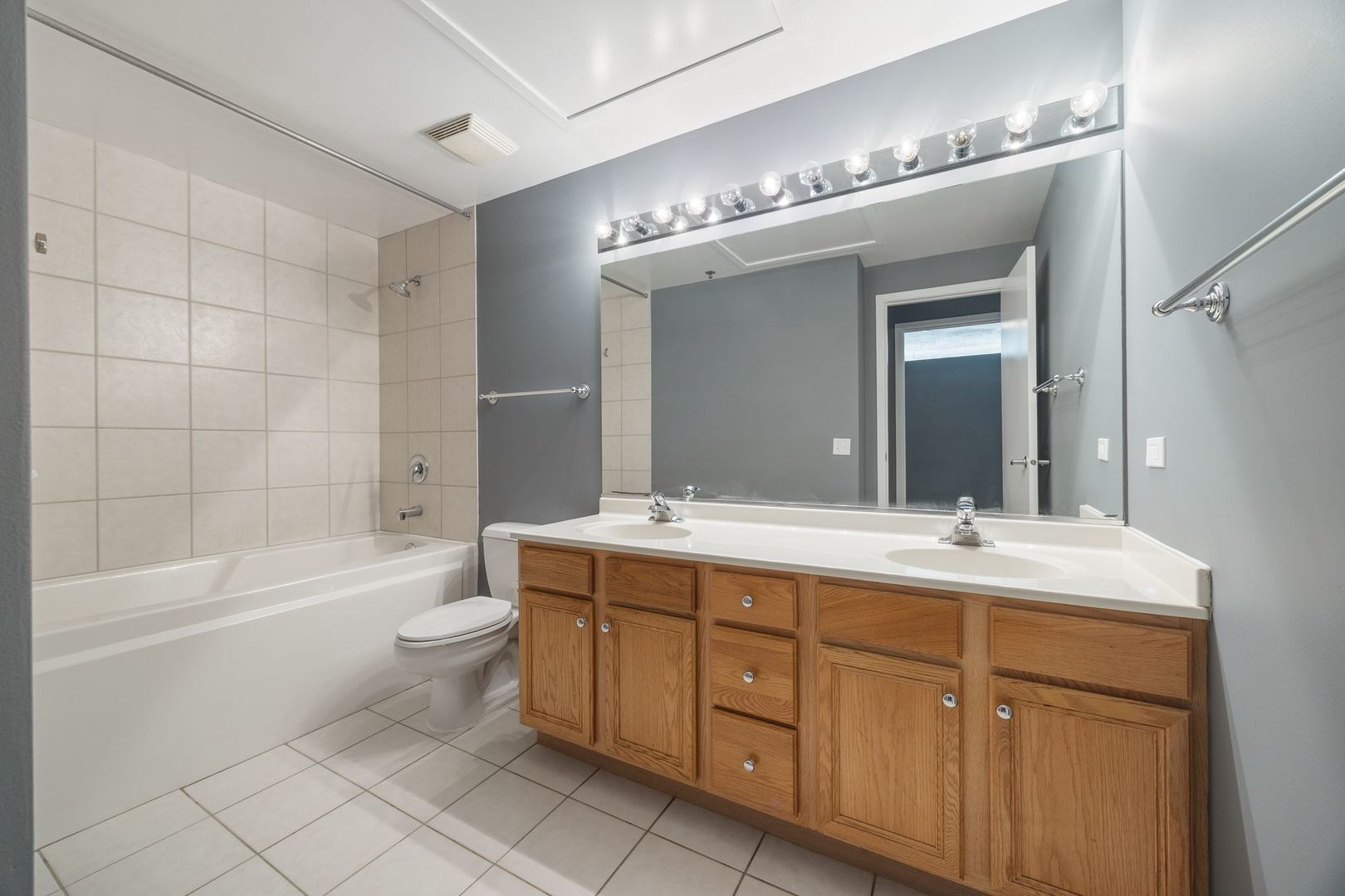 1530 S State Street Unit: 620