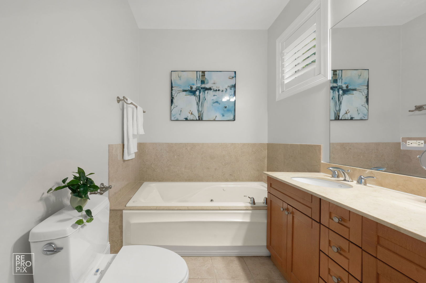 1700 N Talman Avenue Unit: 1