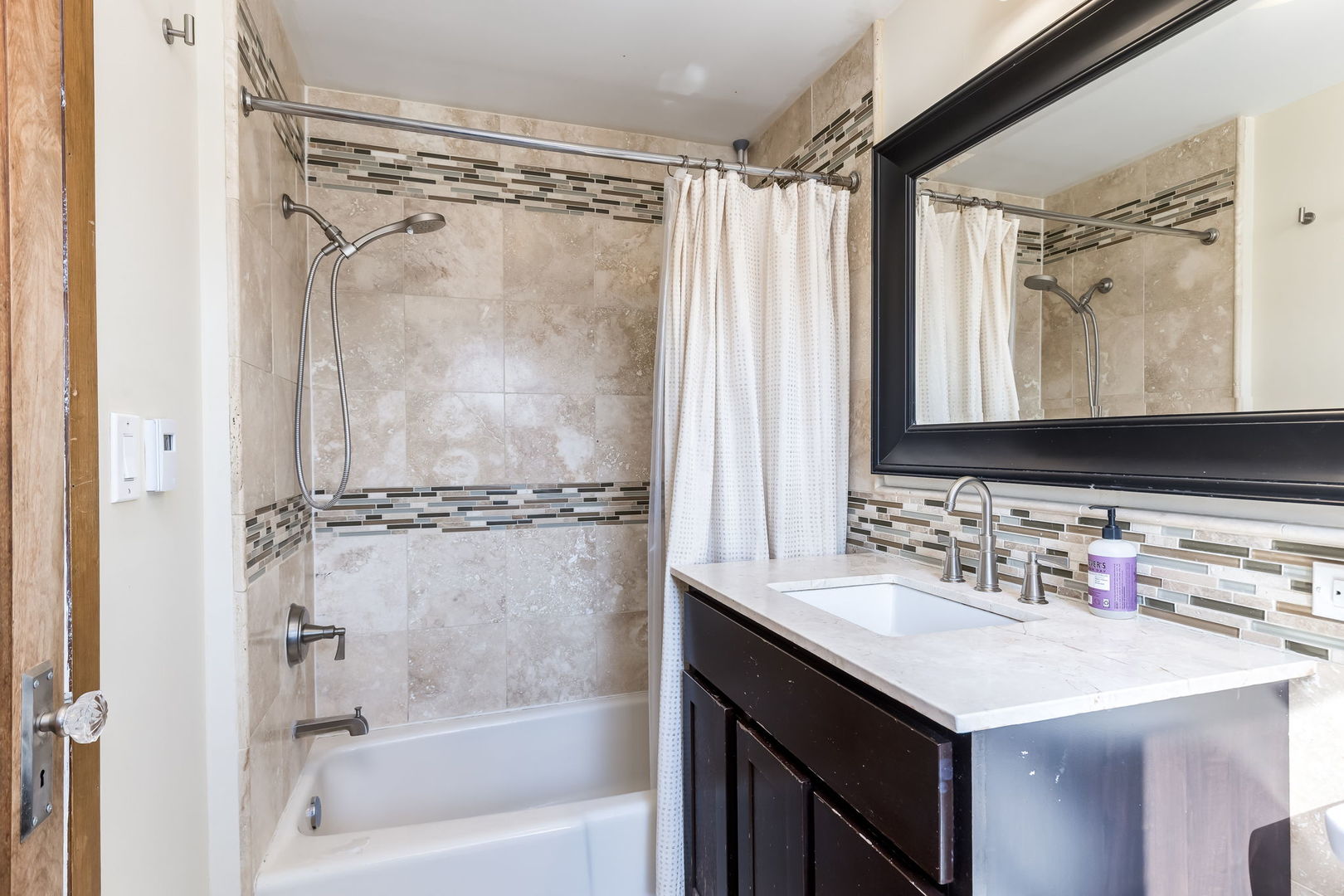 1709 N Newland Avenue