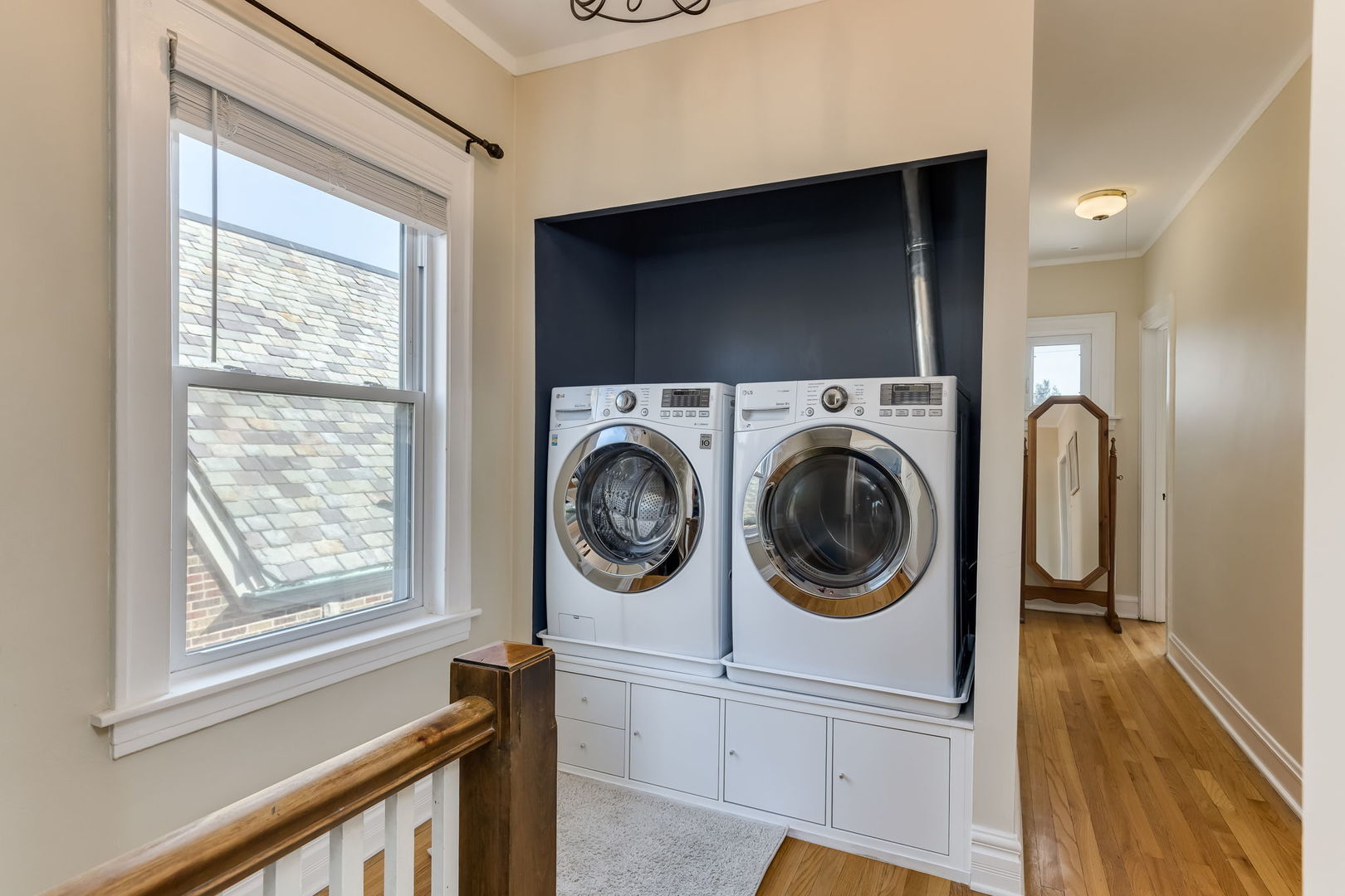 1709 N Newland Avenue