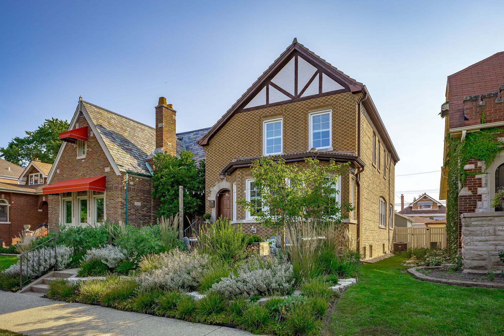 1709 N Newland Avenue