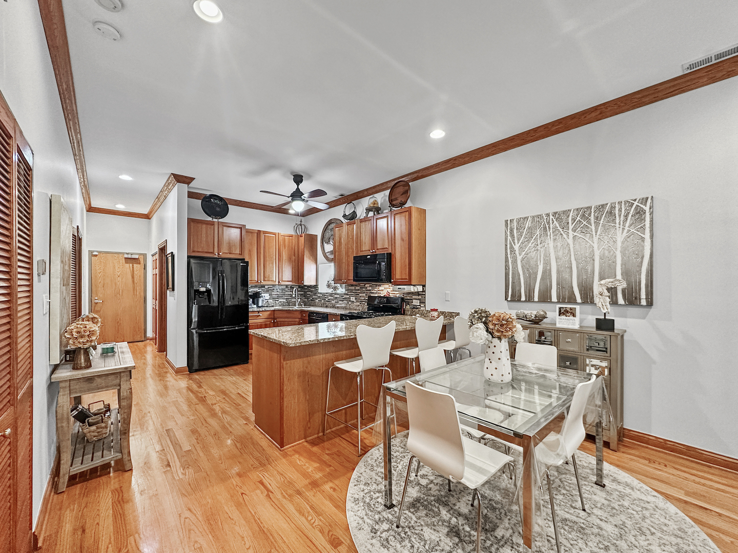 14 S Leavitt Street