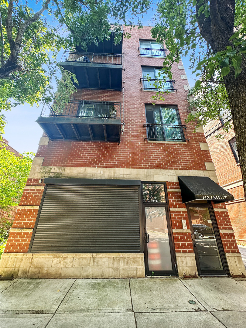 14 S Leavitt Street