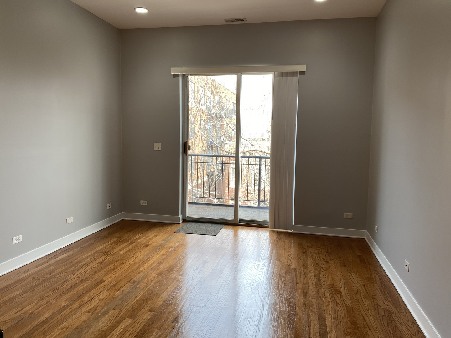 14 S Leavitt Street