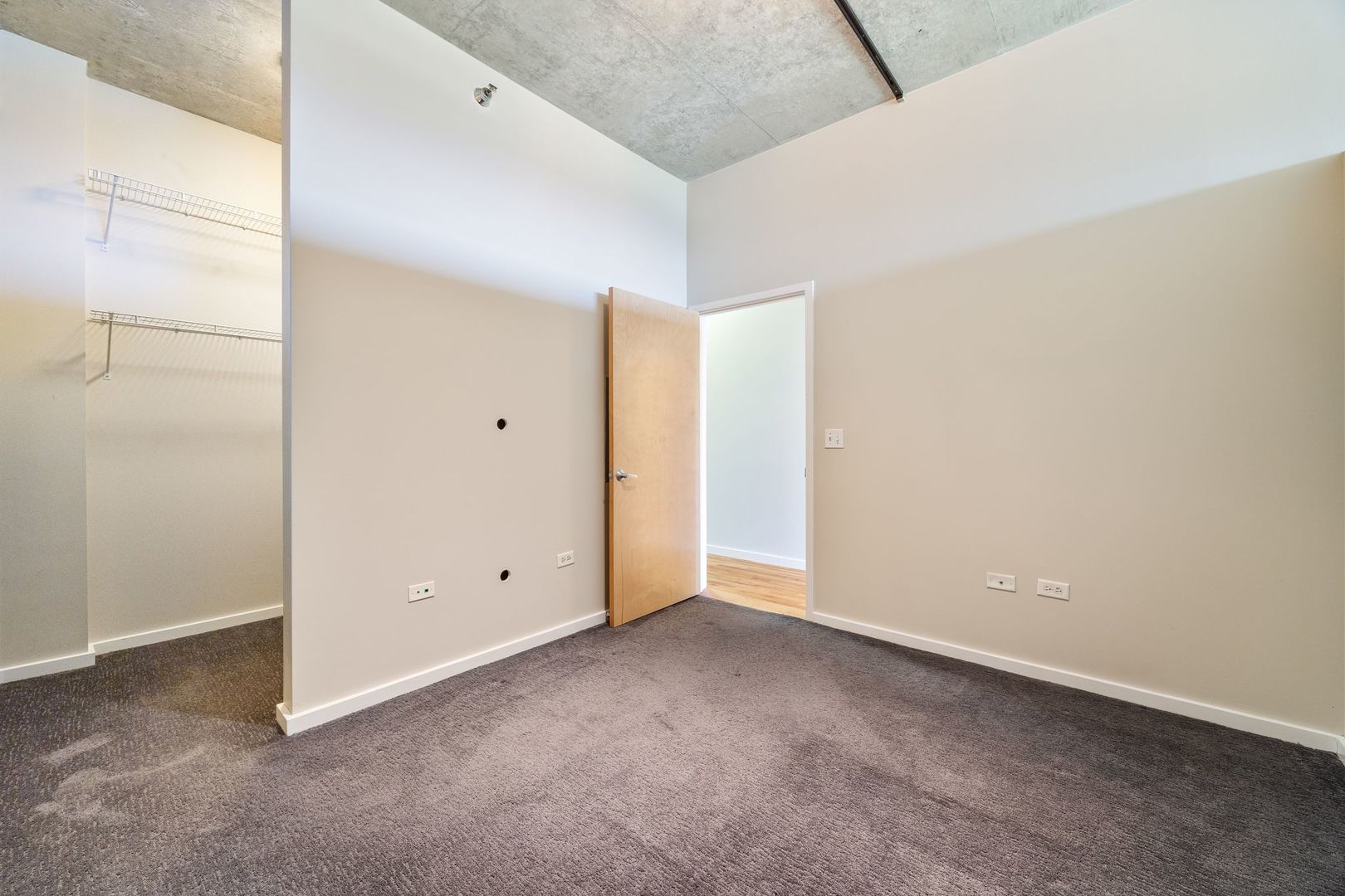 1620 S Michigan Avenue Unit: 619
