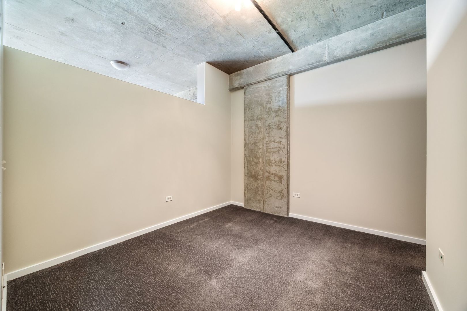 1620 S Michigan Avenue Unit: 619