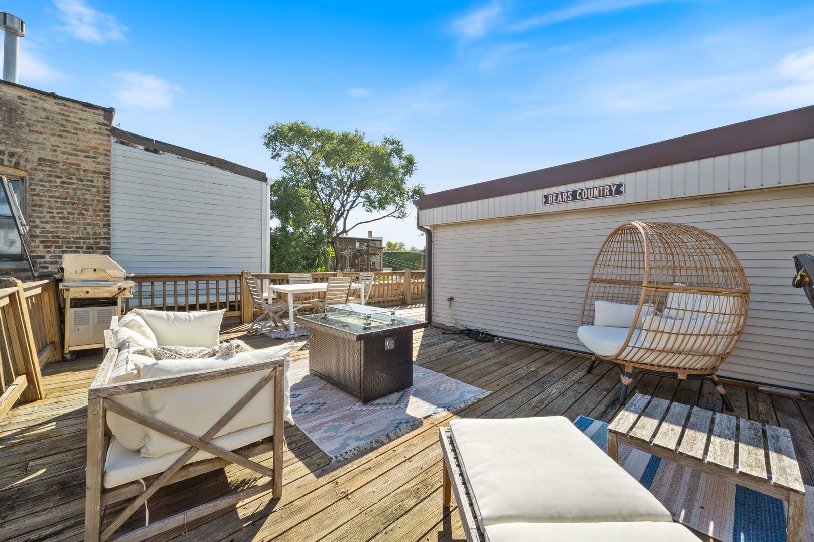 2222 N Racine Avenue Unit: 12